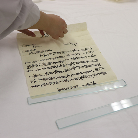 �����َ��KI