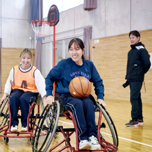 �Ⴊ���҃X�|�[�c�w���_