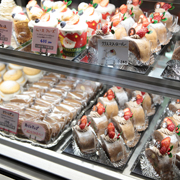 �����ō�����P�[�L��̔�