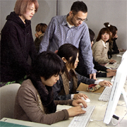 �O���t�B�b�N�f�U�C���̎��ƁB