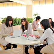 �w���̂ǂ��ł��l�b�g�ڑ��\