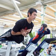 �g���[�j���O���[���Őg�̂�b����