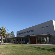 �L�����p�X���̃��f�B�A����̋��_