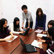 ���l�����̑Θb���w�K