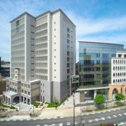 �J�w60���N�ɍ��킹�V��������