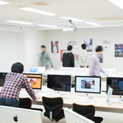 ��i���\�̓N���G�C�^�[�̑�햡�I