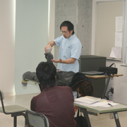 �����I�ȃJ���L�������Ŋw��