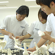 �l�ƌ��������闝�w�Ö@�m��ڎw��