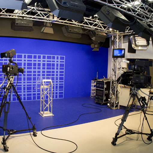 �f�W�^�����ɑΉ������v���d�l�ݔ�