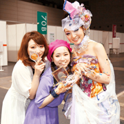 �R���e�X�g�̎��т͎��͂̏�