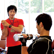 �g���[�j���O�w���͂�g�ɂ���