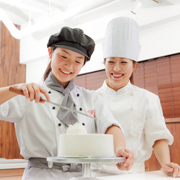 1400���Ԃ̎��K�E���K�Ŏ��͂���