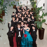 �{���̌��������v���f���[�X