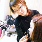 �������ʂŊ���ł��郁�C�N