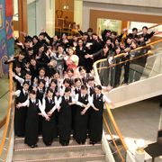 �{���̌��������v���f���[�X