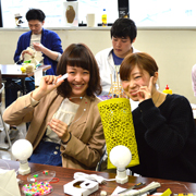 �C���e���A�ƌ��z�̃v���ɂȂ�