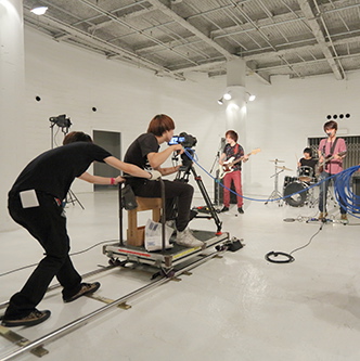 PV�ECM������ɂ߂�