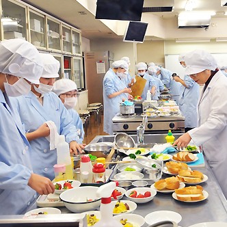 �w�Z�̓��F3