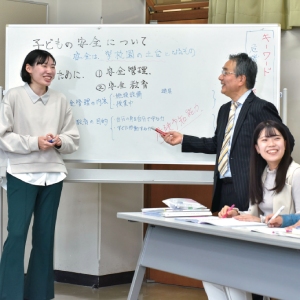 �w�Z�̓��F3