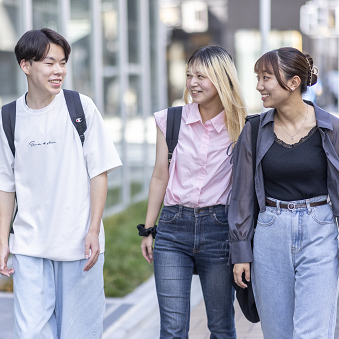 �w�Z�̓��F3