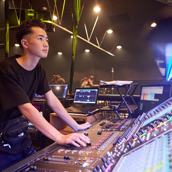 �I�[�v���L�����p�X�i�����`�t���j