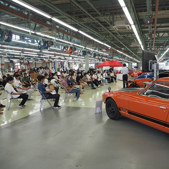 NISSAN �t�F�X