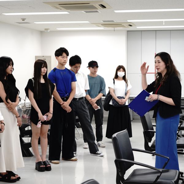 �w�Z�����E�{�݌��w��