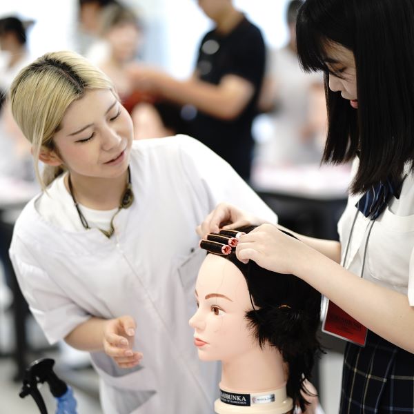 �̌����w��