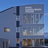 ���d���A��ɕی�҂̕��ƎQ������̊w�Z���w�