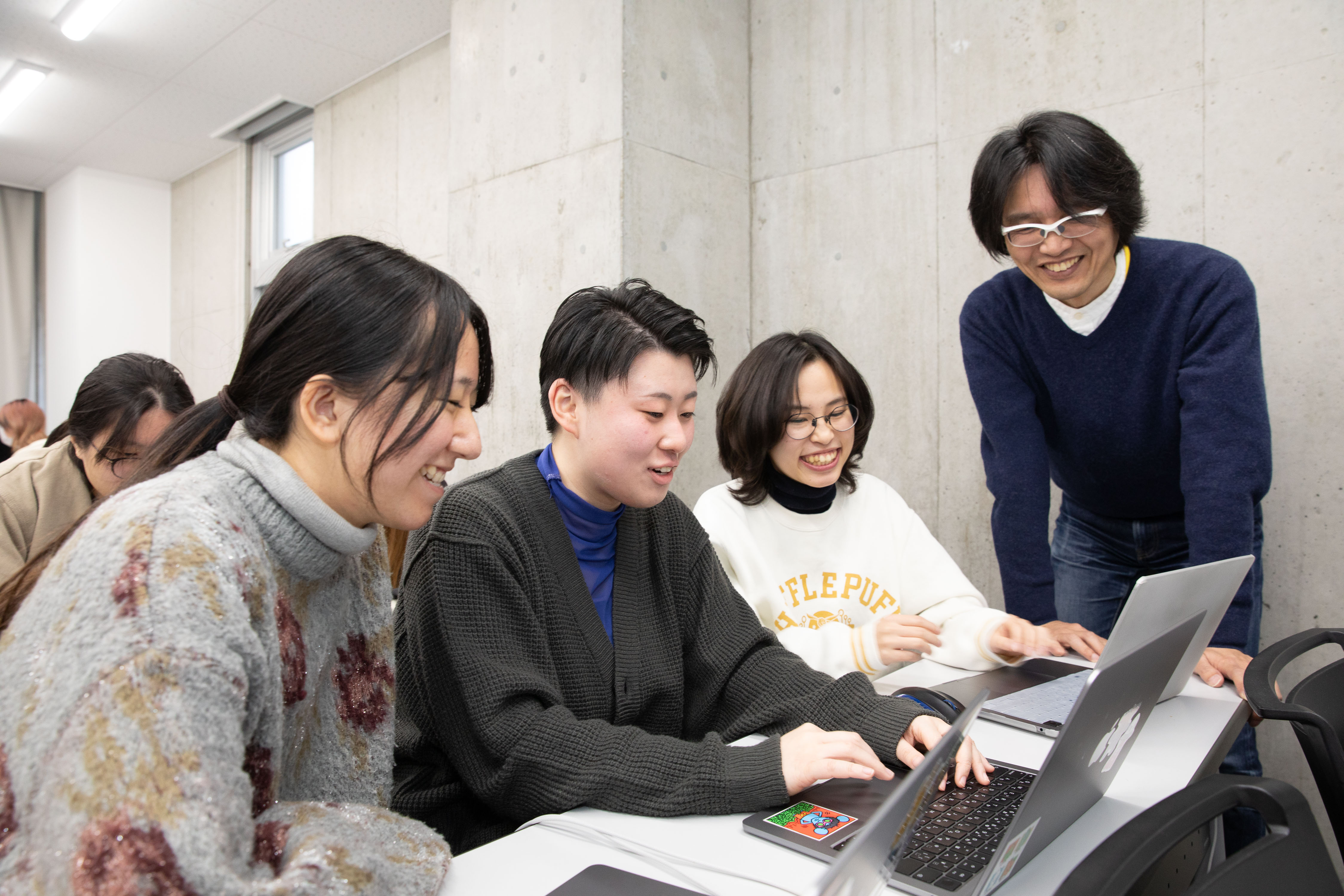 �y�����I�[�v���L�����p�X�z�r�W���A���f�U�C���FWeb/�O���t�B�b�N/�C���X�g�̌��u��