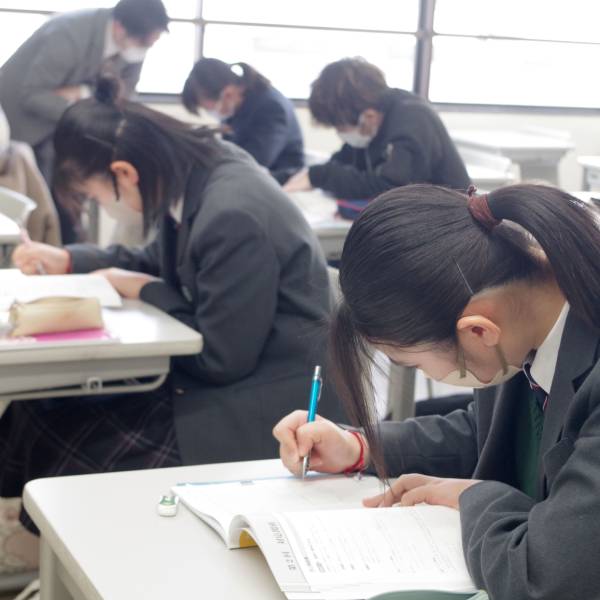 ����Ⴄ�u�`���e�I<br>���������J�u����