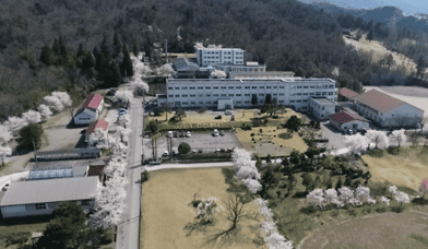 �����_�ƍ����w�Z