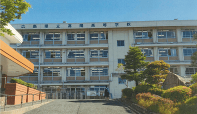 ���z�����w�Z